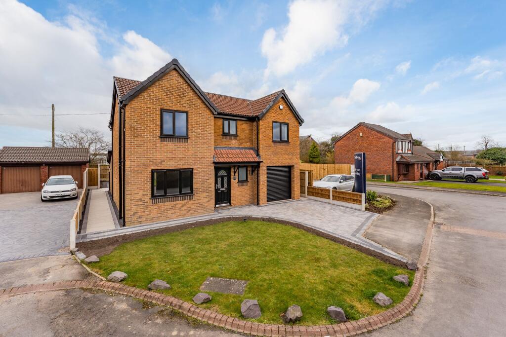Main image of property: Oakhead, Leigh, WN7