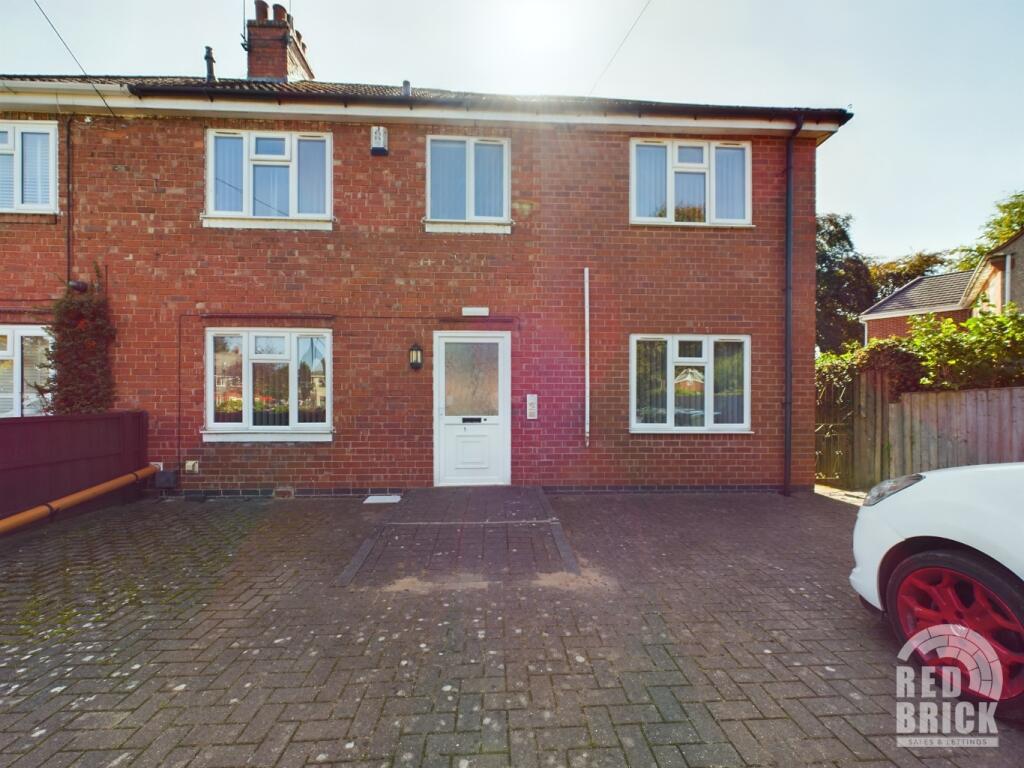 7 bedroom end of terrace house for rent in Charter Avenue, Canley, Coventry, CV4