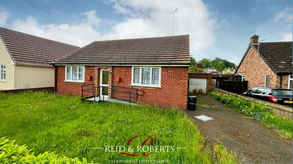 Main image of property: Park Avenue, Mold