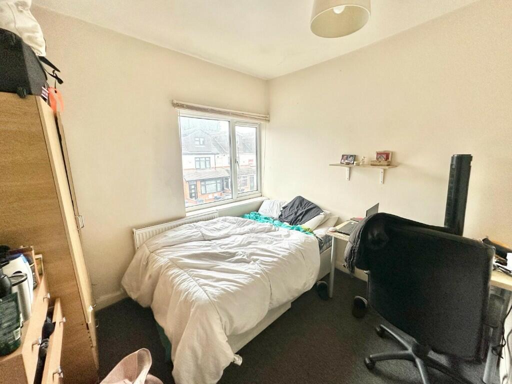 7 bedroom house of multiple occupation for rent in **£90 P.P.P.W* ALL DOUBLE BEDROOM **Prime location for students **Birmingham, B29