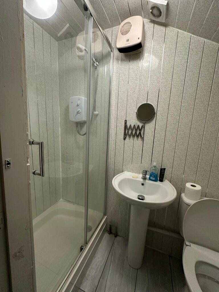 Additional property image - Raddlebarn Road, Birmingham, B29
