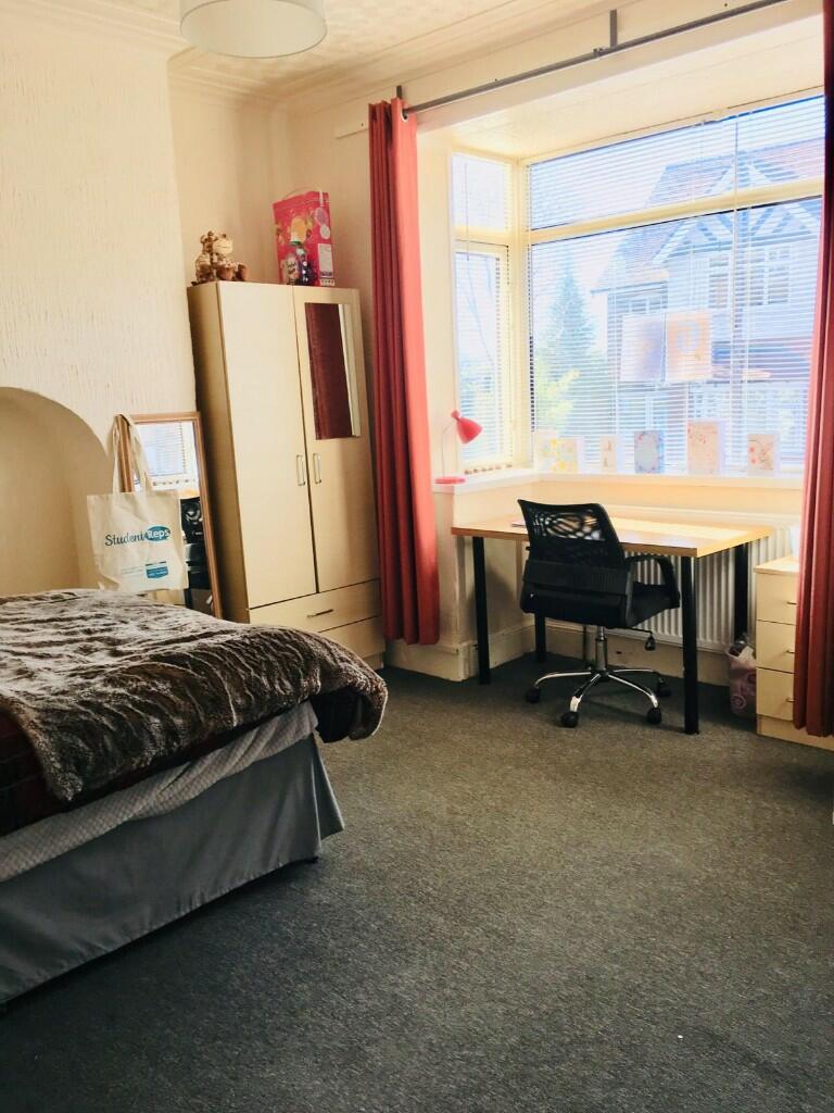 Additional property image - Raddlebarn Road, Birmingham, B29 6HJ