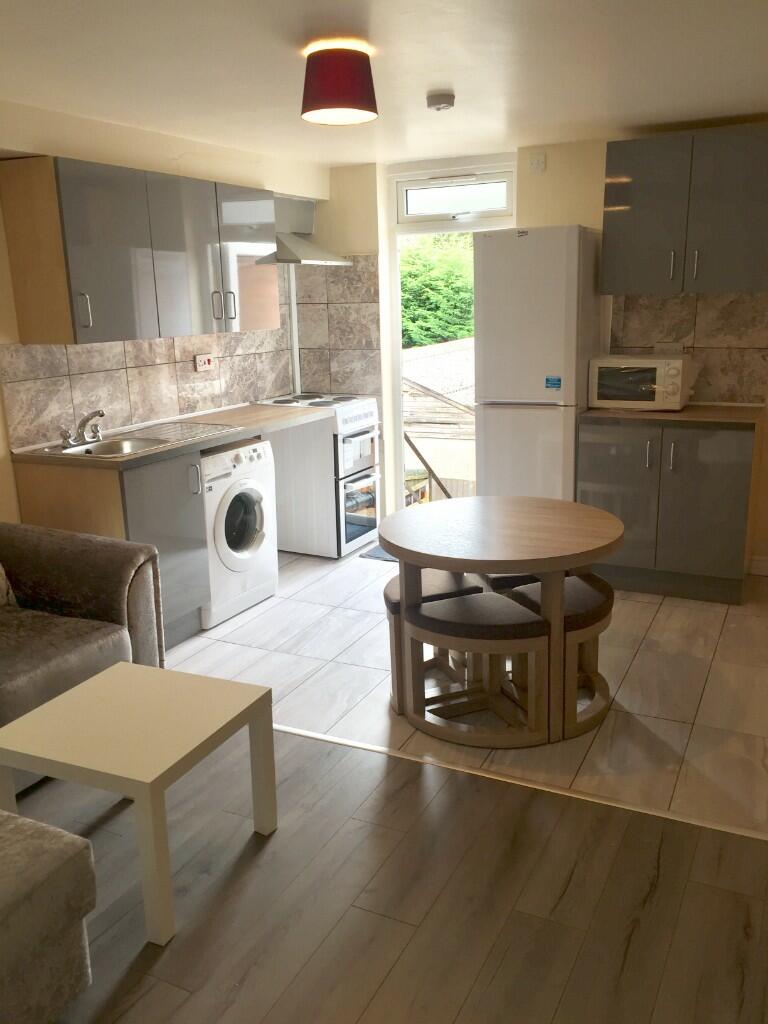 Additional property image - Raddlebarn Road, Birmingham, B29 6HJ