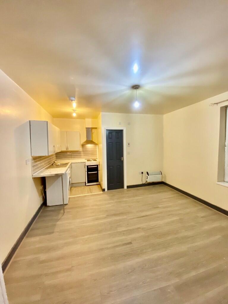 Additional property image - Ladypool Road, Birmingham, B12 8LQ