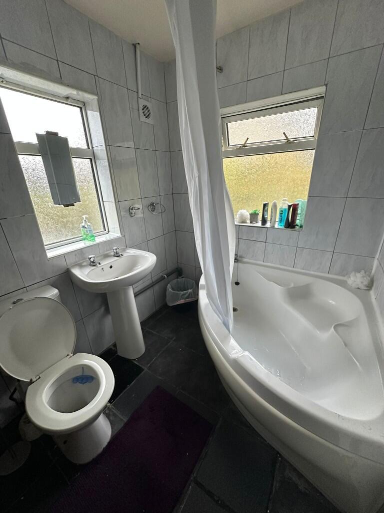Additional property image - Harborne Lane, Birmingham, B29