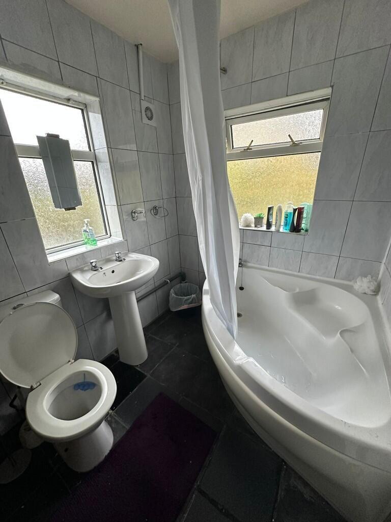Additional property image - Harborne Lane, Birmingham, B29
