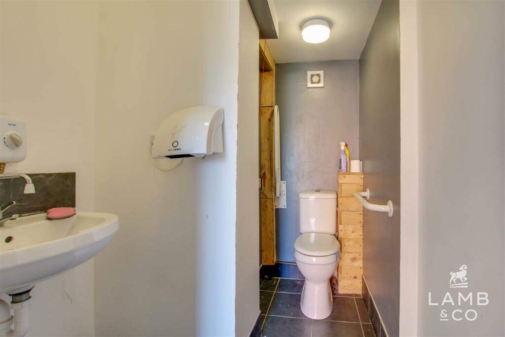 Additional property image - Old Road, Clacton-on-Sea
