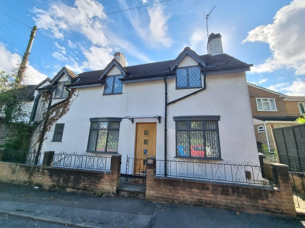 Main image of property: Queens Park Drive, Harborne B32 2LB