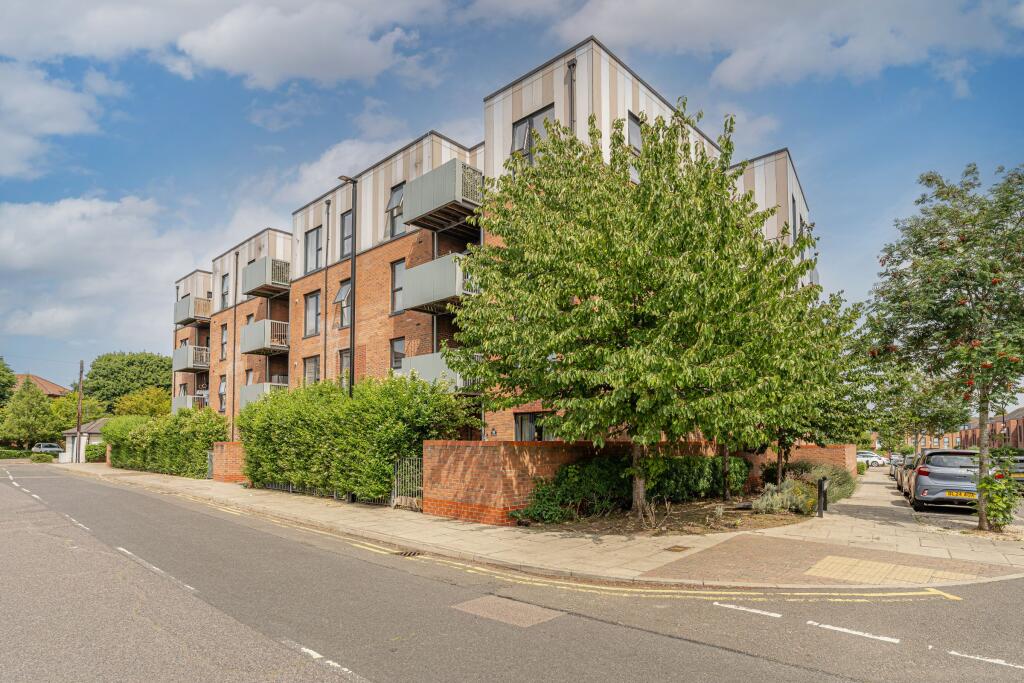 Main image of property: Melling Drive, Enfield EN1