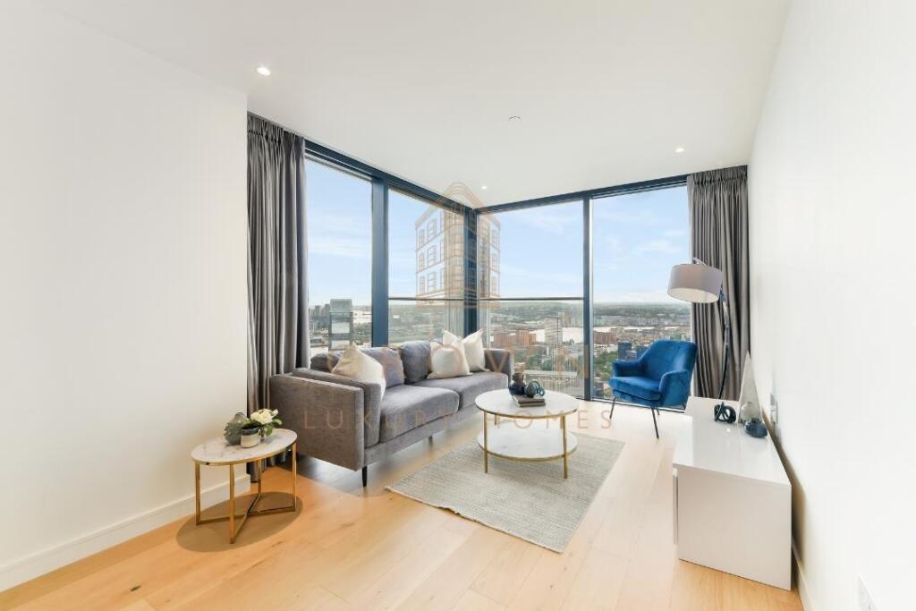 Main image of property: Hampton Tower, Canary Wharf