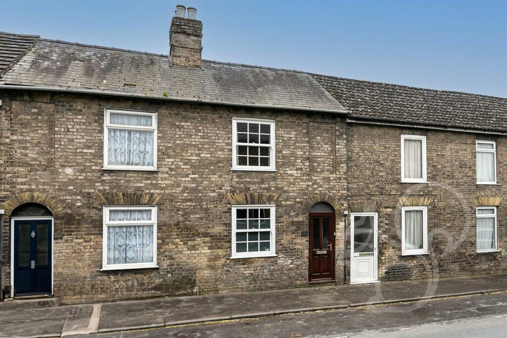 3 bedroom terraced house for sale in Out Westgate, Bury St. Edmunds, IP33