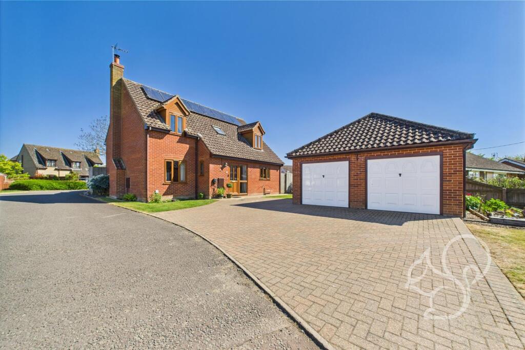 Main image of property: Marshalls Meadow, Stowupland