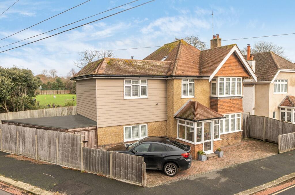 Main image of property: Den Avenue, Bognor Regis, PO21