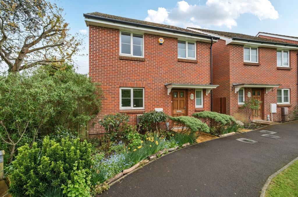 Main image of property: Portsdown View, Havant, PO9