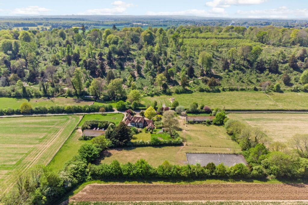 Main image of property: South Lane, Finchdean, PO8