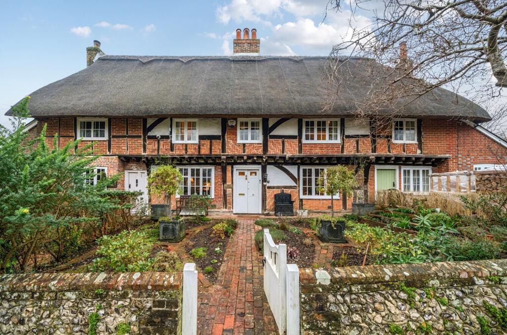 Main image of property: Catherington Lane, Waterlooville, PO8