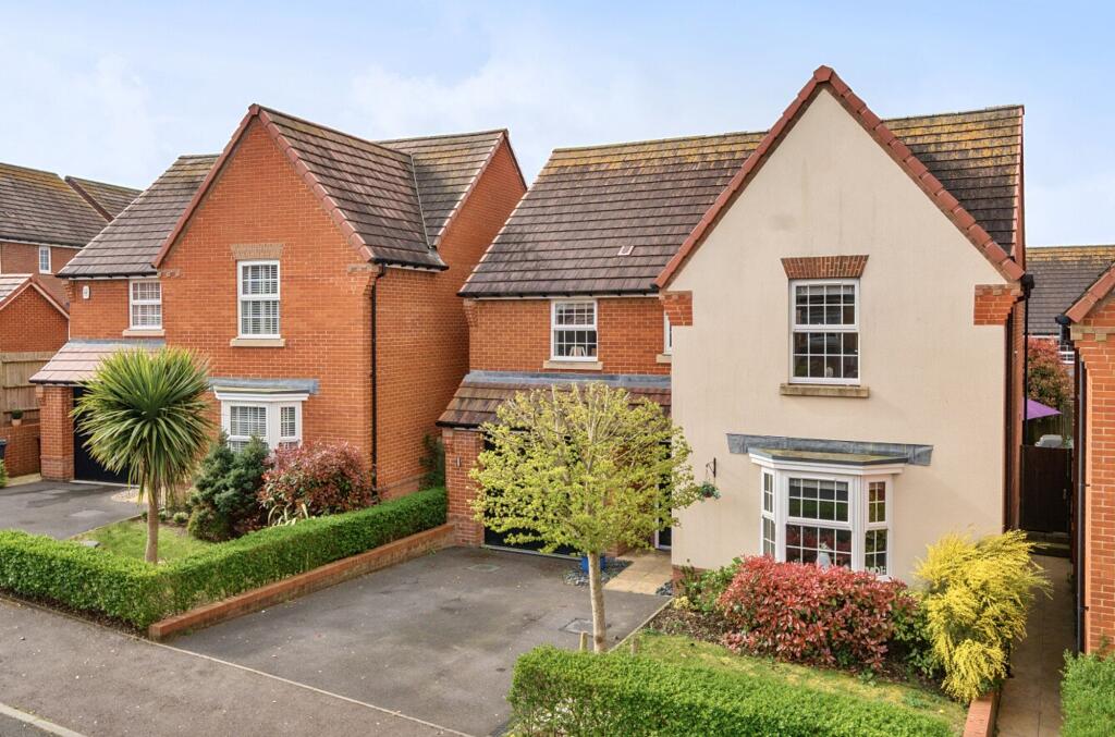 Main image of property: Cowslip Grove, Clanfield, PO8