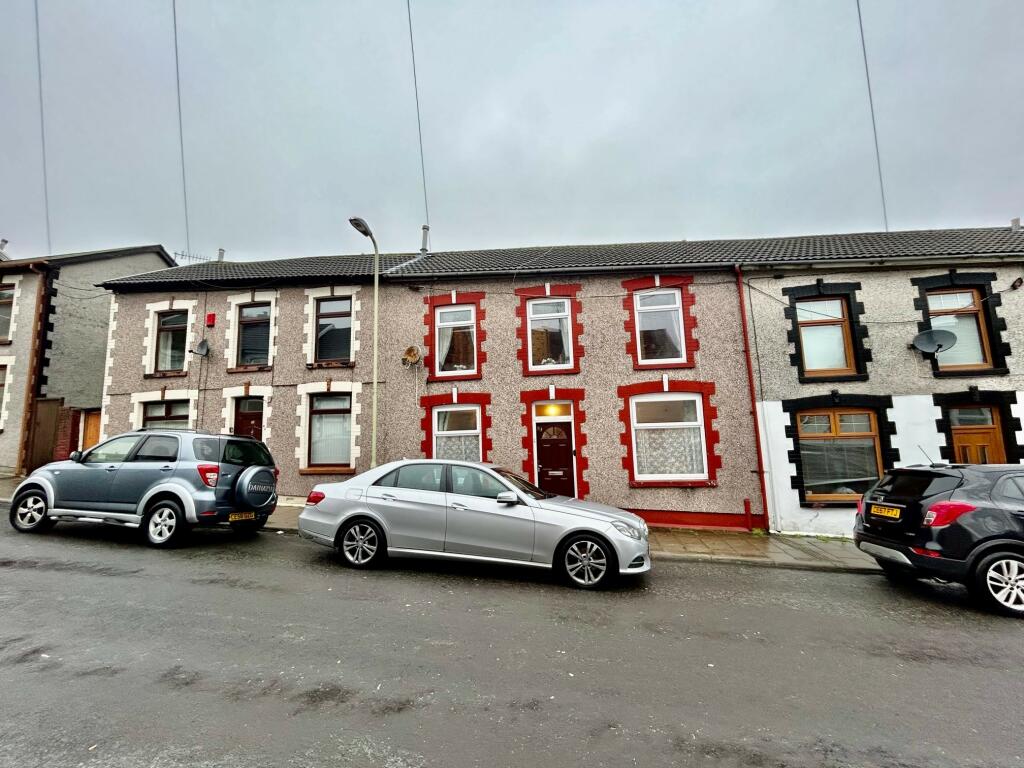 3 bedroom terraced house for sale in Crawshay Road, Tonypandy