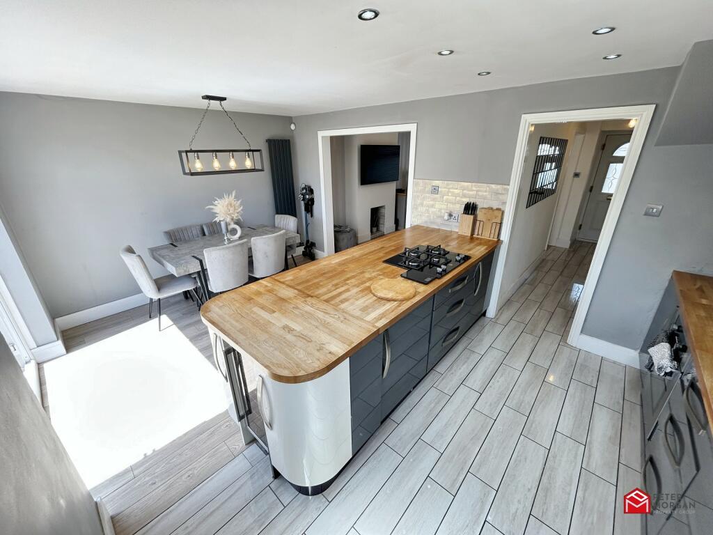 Additional property image - Crawford Close, Beddau, Pontypridd, Rhondda Cynon Taff. CF38 2SD