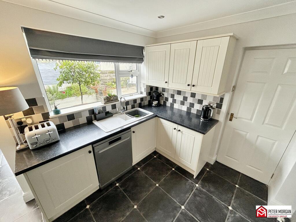 Additional property image - Miskin Crescent, Miskin, Pontyclun, Rhondda Cynon Taff. CF72 8JL