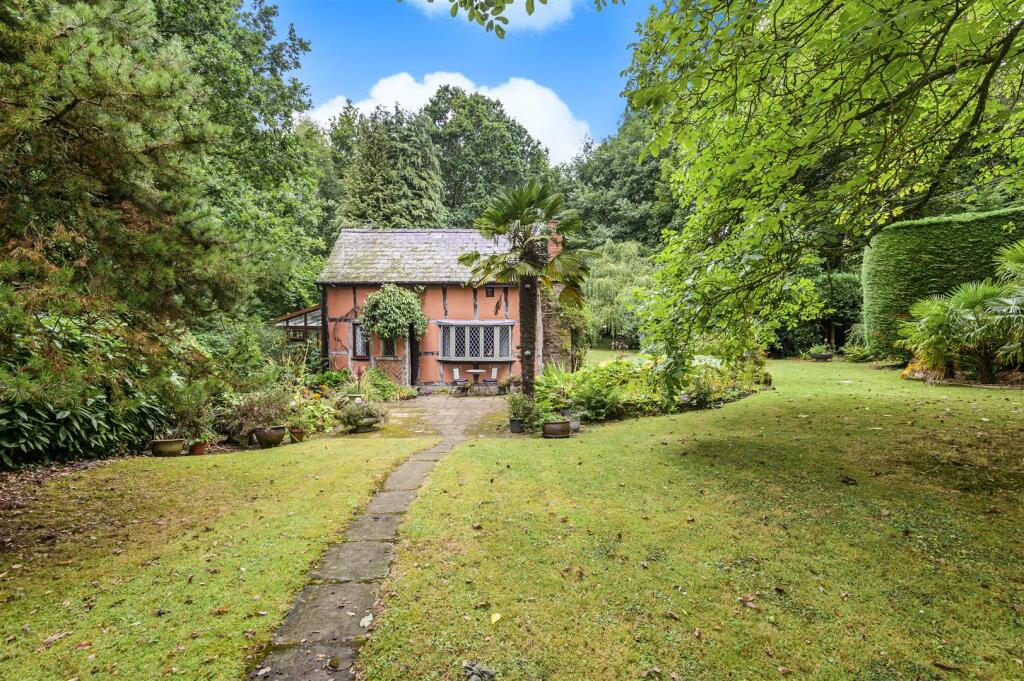 1 bedroom detached house for sale in Pembridge, Leominster, HR6