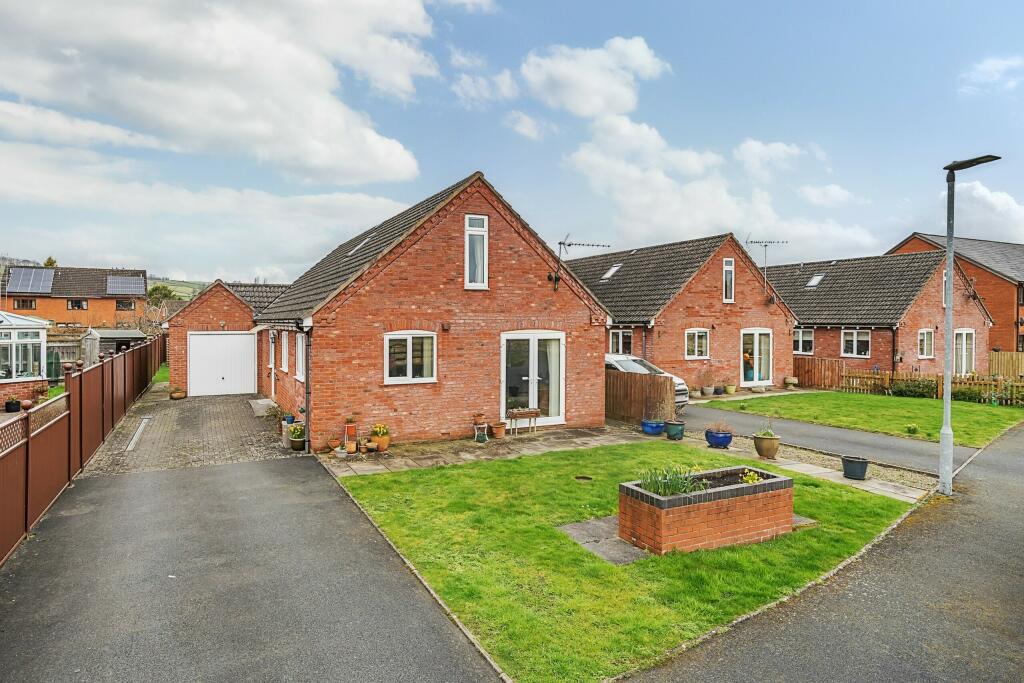 3 bedroom detached bungalow for sale in Kington, Herefordshire, HR5