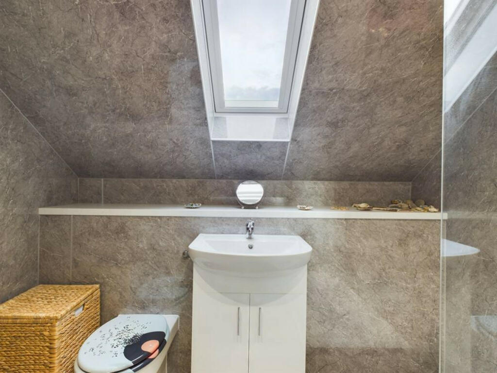 Additional property image - Victoria Gardens, Banff, AB45