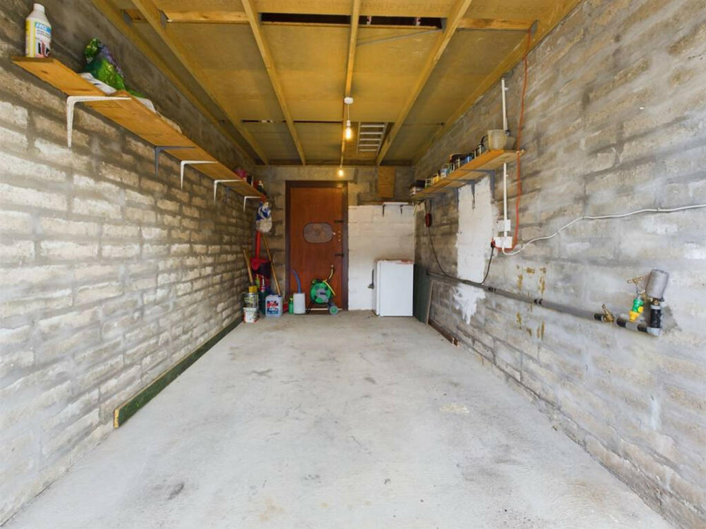 Additional property image - Victoria Gardens, Banff, AB45
