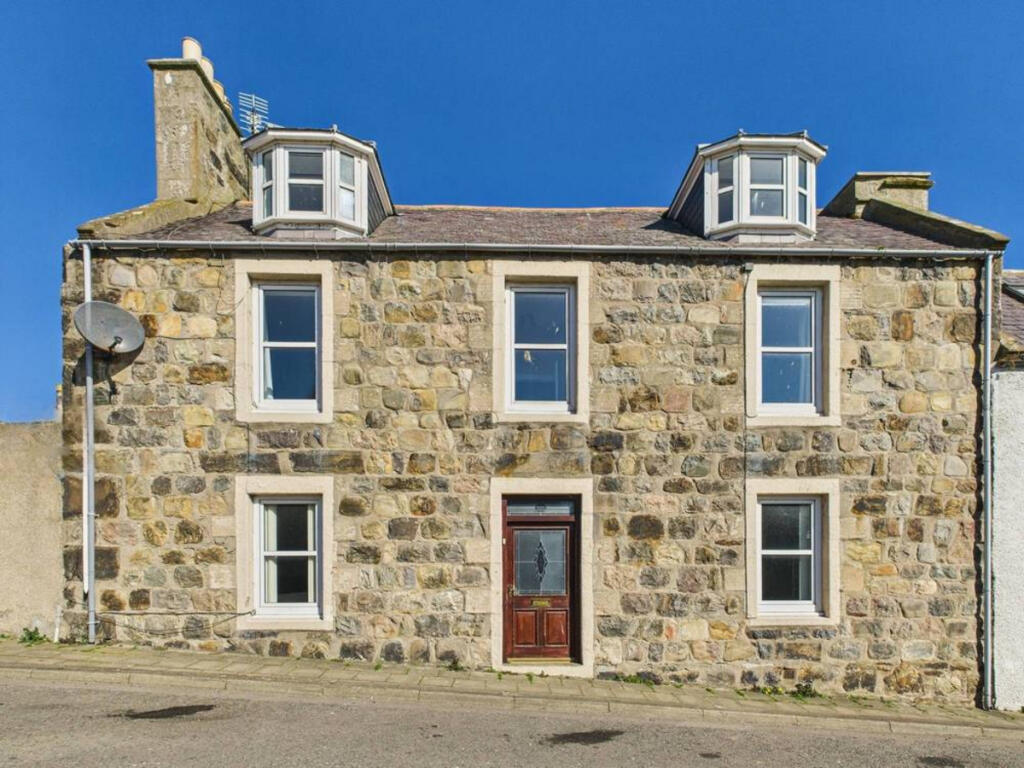 5 bedroom end of terrace house