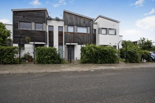 Main image of property: Acacia Road, Gateshead, Tyne And Wear, NE10