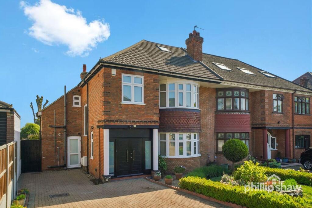 Main image of property: Elmwood Avenue, Harrow, HA3