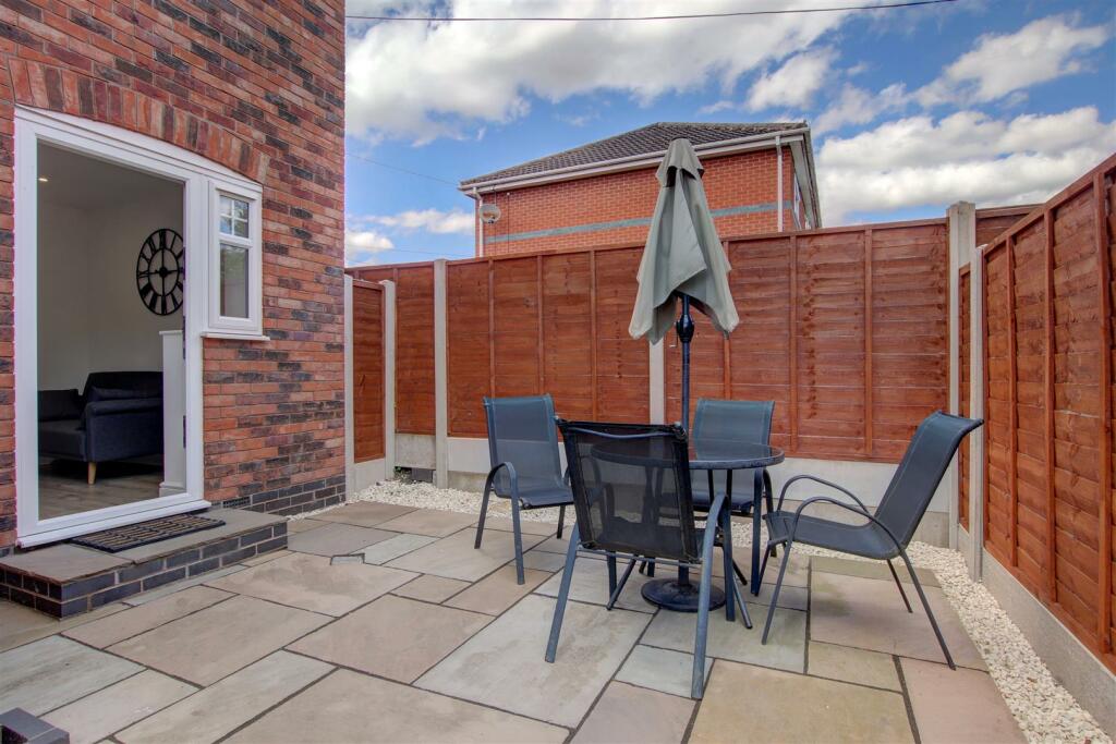 Additional property image - Crooks Lane, Studley