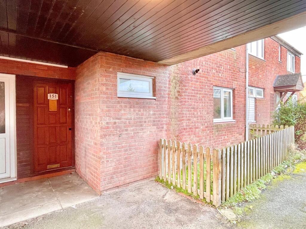 Main image of property: Edgeworth Close, Redditch