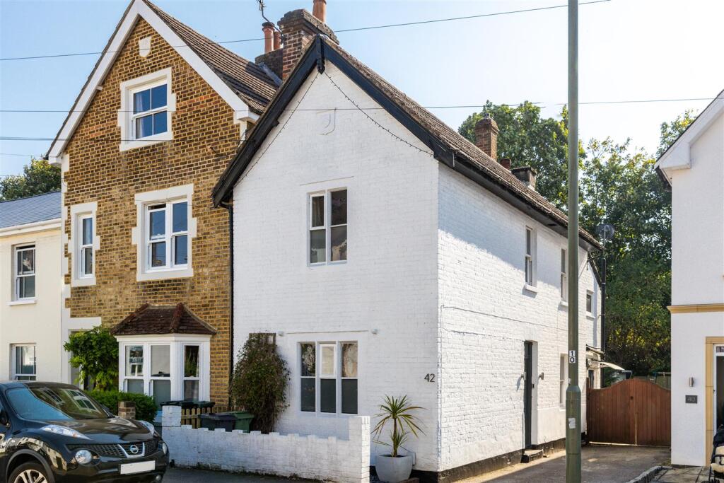 Main image of property: Holmesdale Road, Reigate