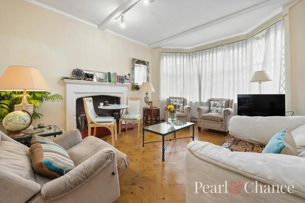 Main image of property: Hodford Road, London, NW11