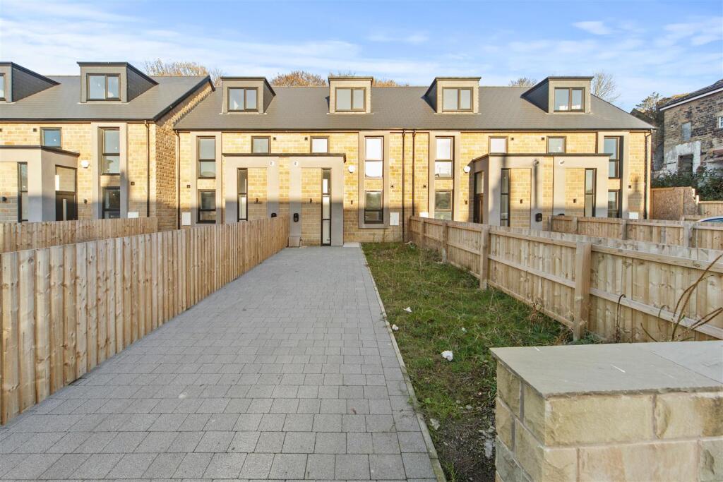 Main image of property: Transvaal Terrace, Batley