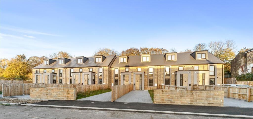 Main image of property: Transvaal Terrace, Batley, Batley