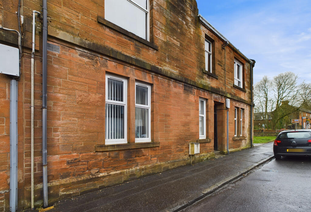 2 bedroom flat for sale in a Loudoun Street, Mauchline, Ayrshire, KA5