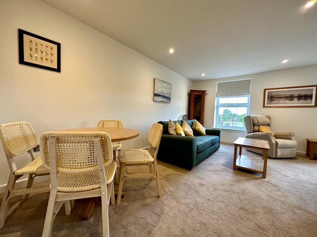 1 bedroom apartment for sale in Canon Woods Close, DT9