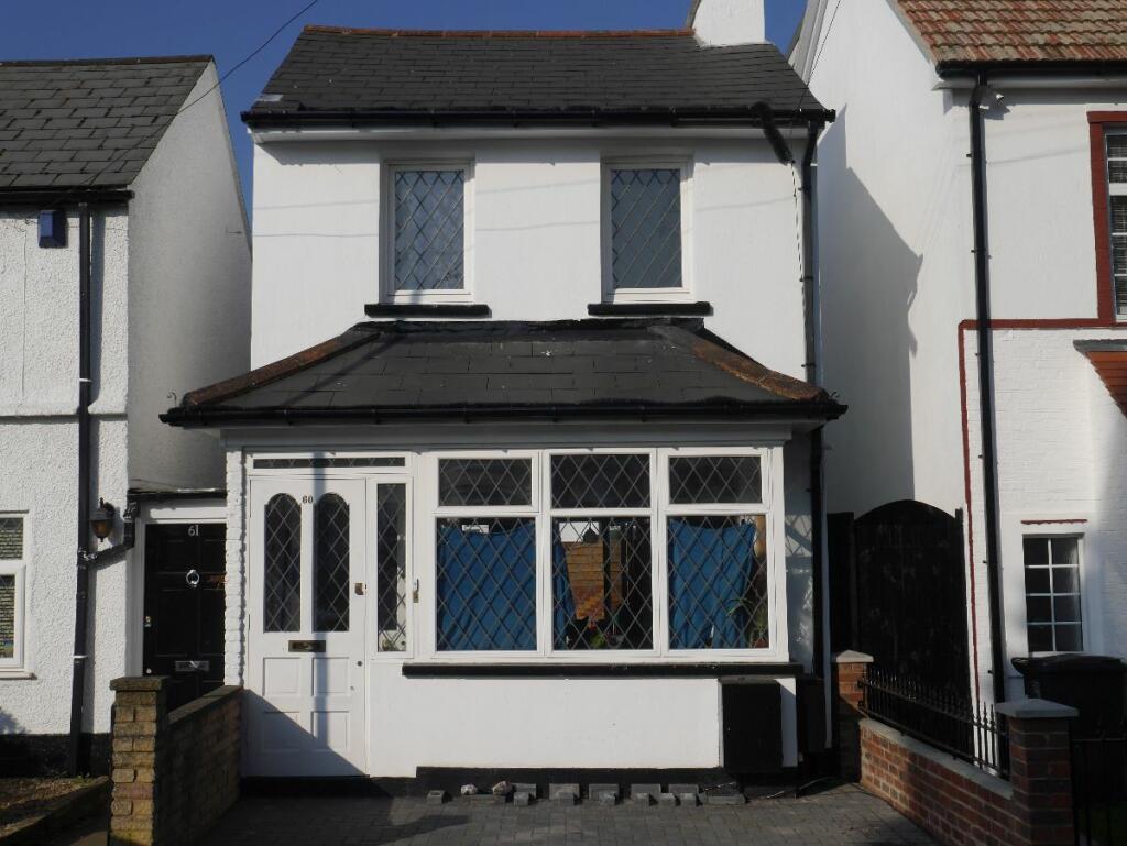 2 bedroom link detached house for sale in Shirley, CR0