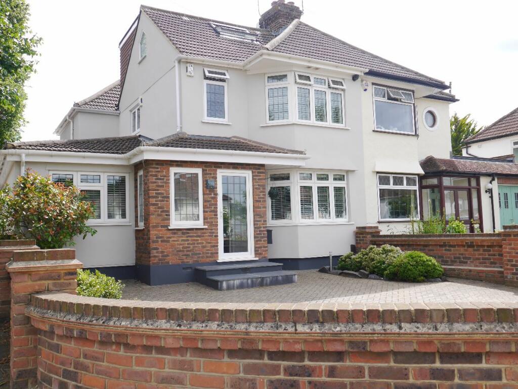4 bedroom semidetached house for sale in West Wickham, BR4