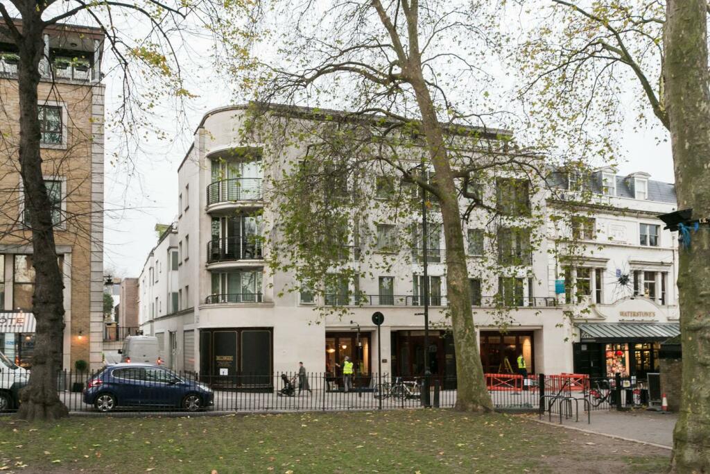 3 bedroom apartment for sale in Islington Green, Islington, N1