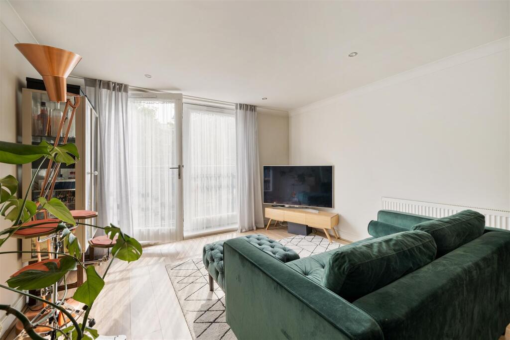 Main image of property: Kingsland Road, Dalston