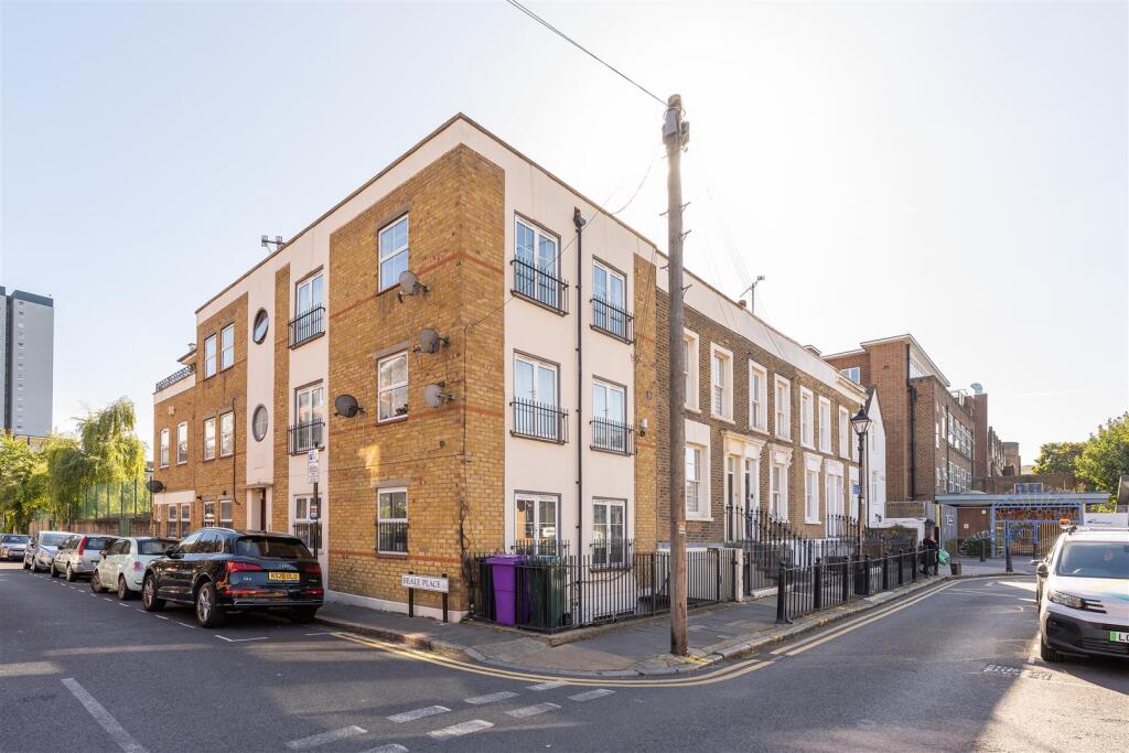 Main image of property: Wrights Road, Bow