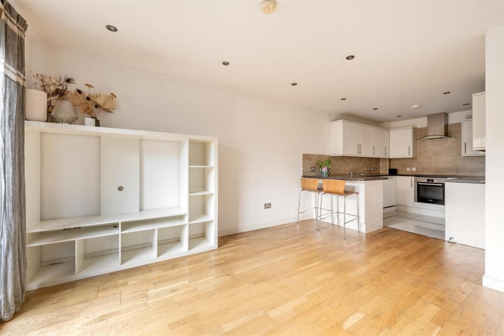 Main image of property: Morning Lane, Hackney