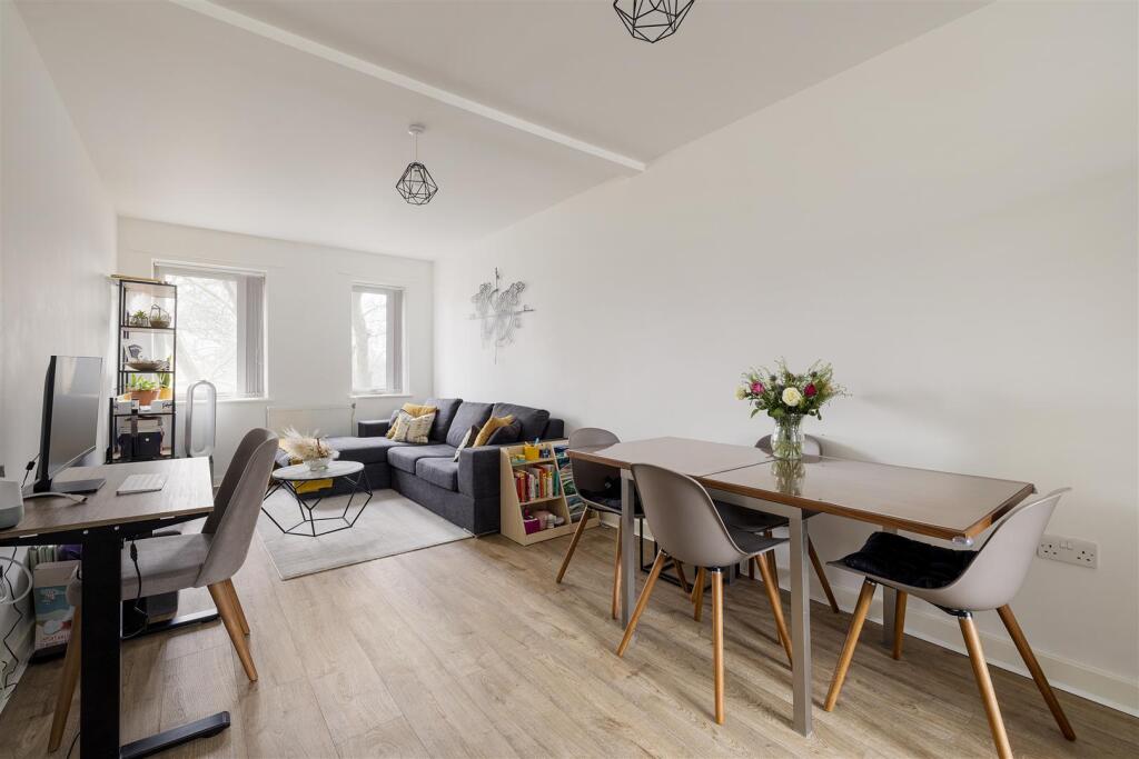 Main image of property: Lea Bridge Road, Hackney