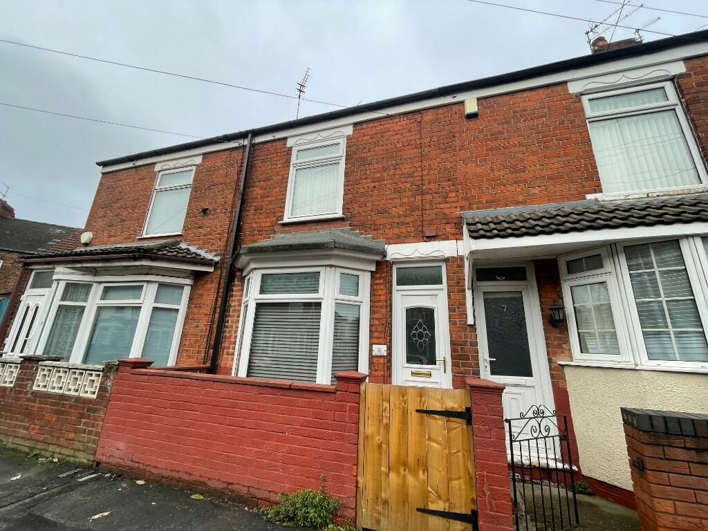 2 bedroom terraced house for sale in Alaska Street, Hull, HU8