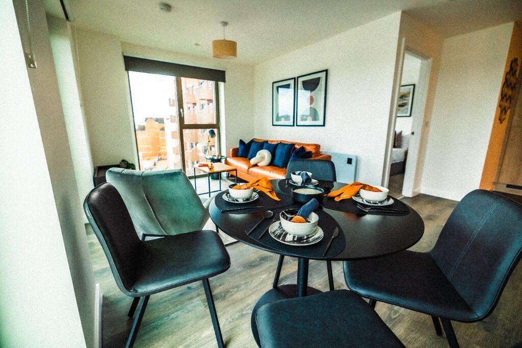 Main image of property: 903e New Baillie Street, Rochdale, Greater Manchester, OL16