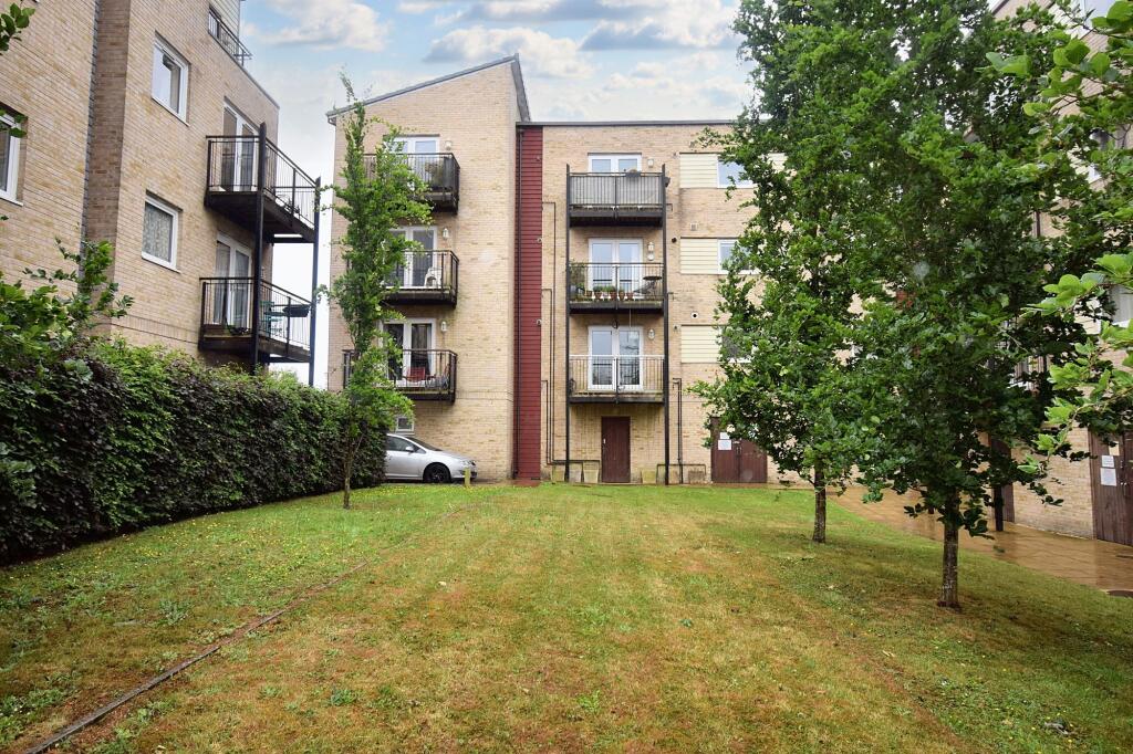Main image of property: Hut Farm Place, Chandler's Ford, SO53