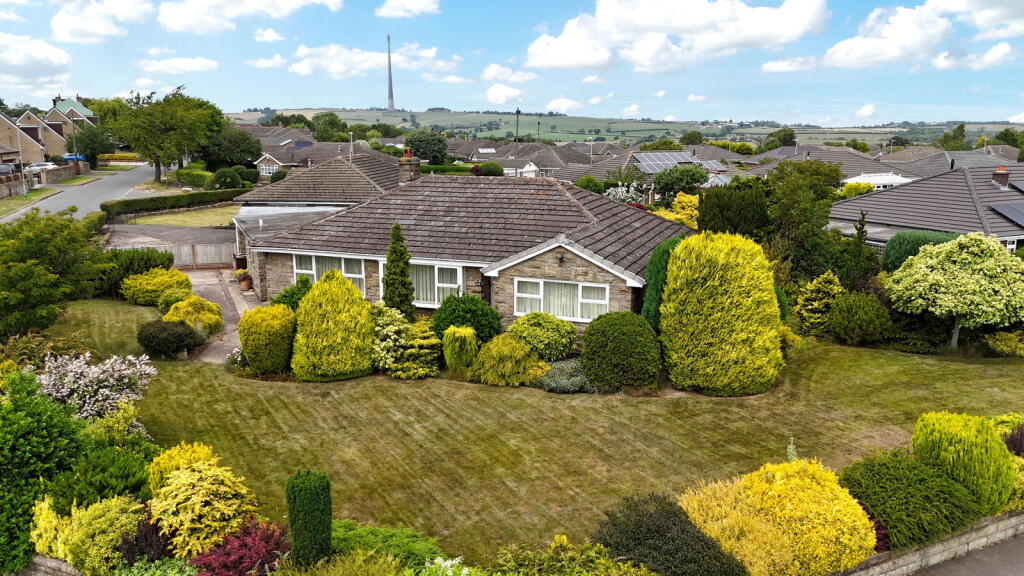Main image of property: Lidgett Lane, Skelmanthorpe, HD8